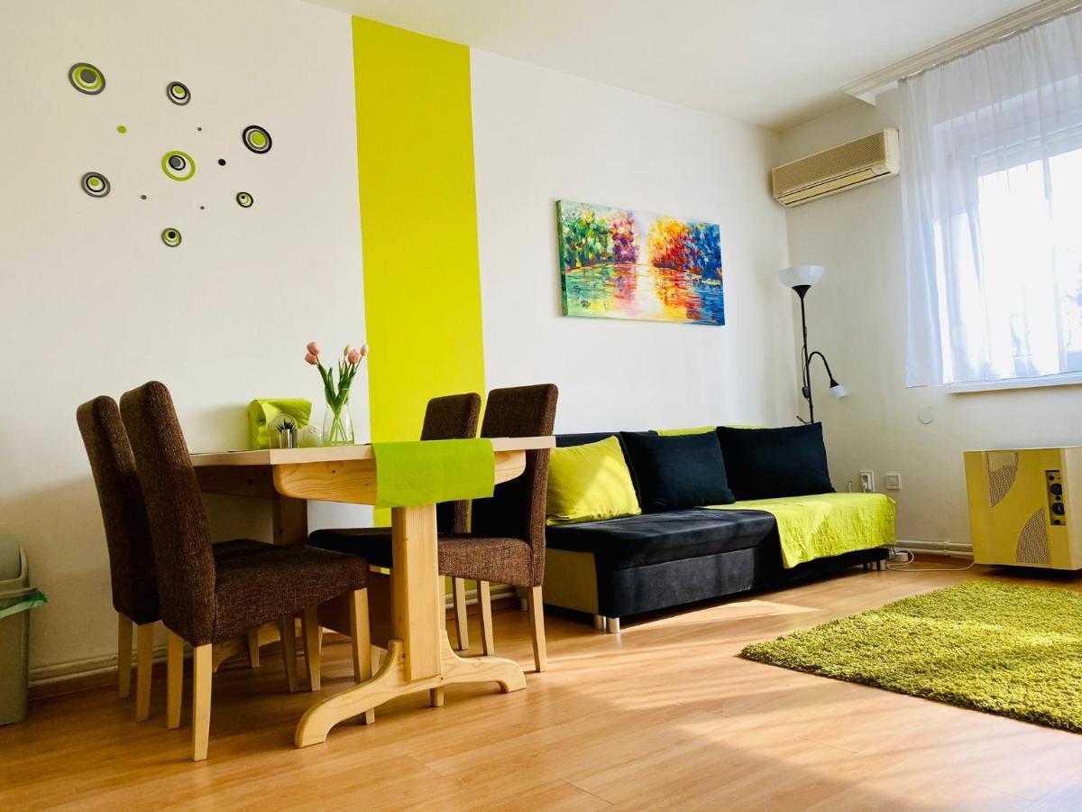 Kalvaria Apartman セゲド エクステリア 写真